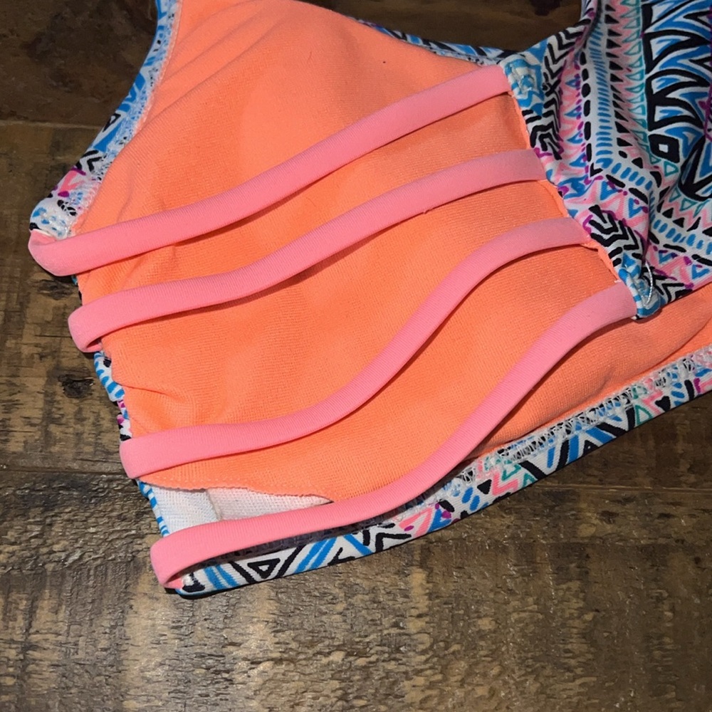 Geometric Bikini - Picture 3 of 4